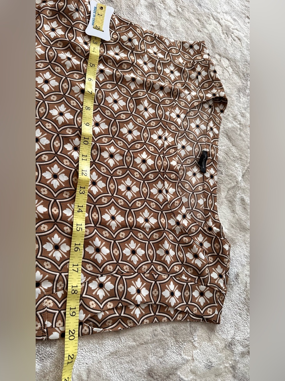 Ann Taylor Brown and Cream Geometric Sleeveless Top - size S - Picture 10 of 11